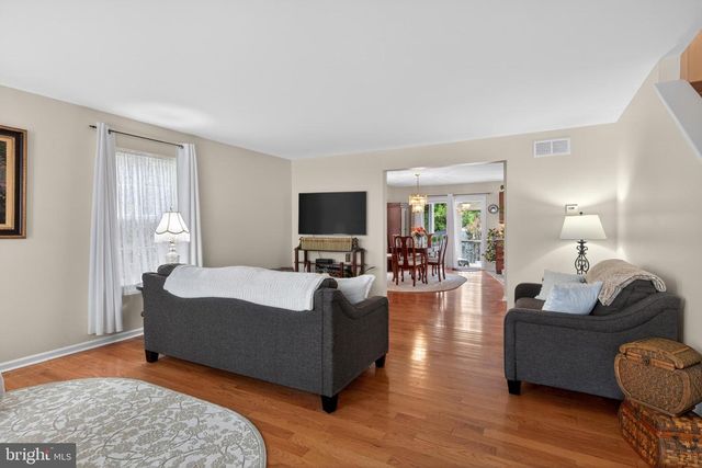32 SALERNO DR, Smyrna, DE 19977