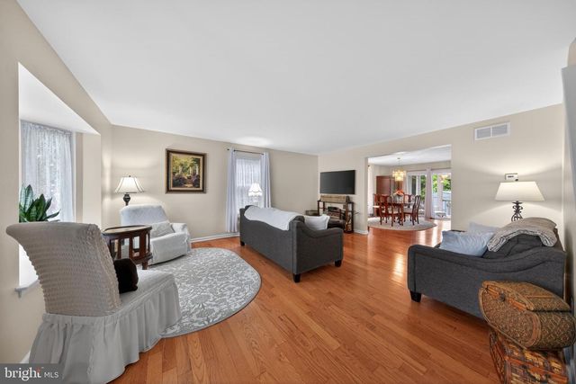 32 SALERNO DR, Smyrna, DE 19977