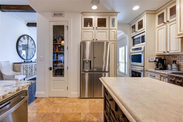 1106 Lasso Court, Alvin, TX 77511