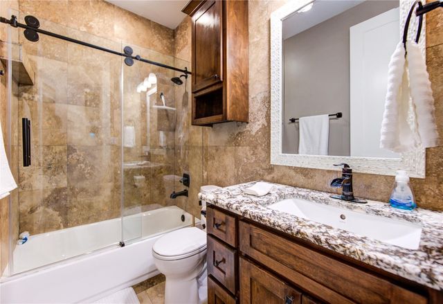 1106 Lasso Court, Alvin, TX 77511