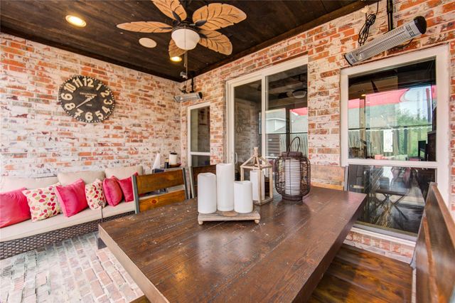 1106 Lasso Court, Alvin, TX 77511