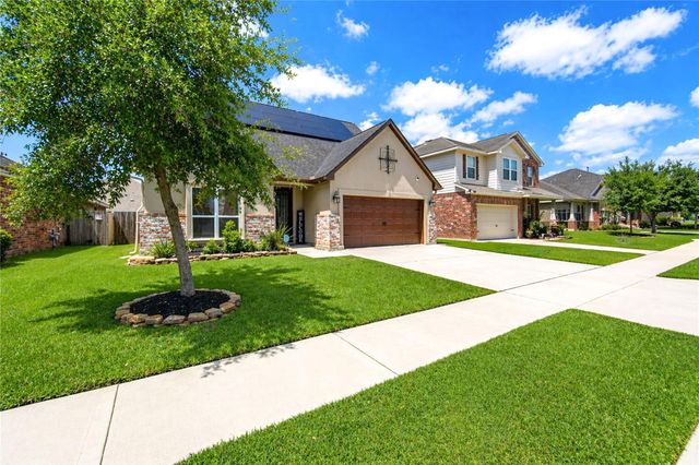 1106 Lasso Court, Alvin, TX 77511