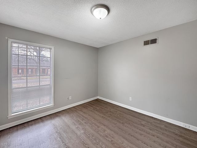 5672 BAIRD DR, Memphis, TN 38119