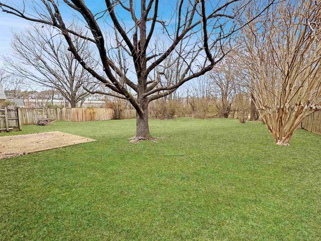 5672 BAIRD DR, Memphis, TN 38119