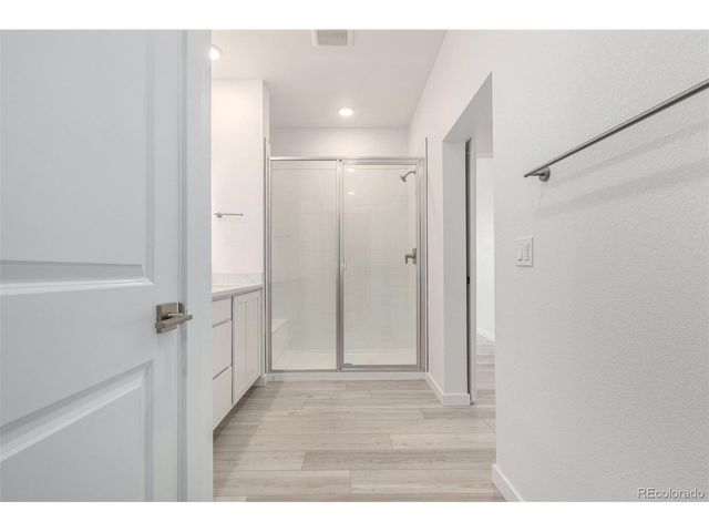 6153 N Ceylon St 3-303, Denver, CO 80249