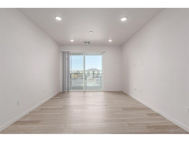 6153 N Ceylon St 3-303, Denver, CO 80249