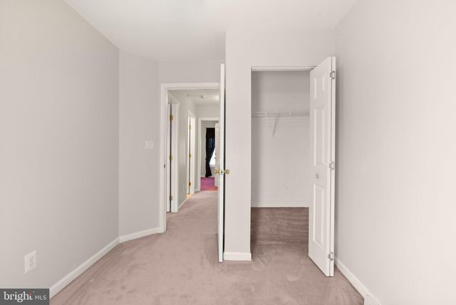 9041 CORIANDER CIR, Manassas, VA 20110