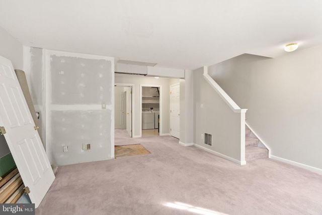 9041 CORIANDER CIR, Manassas, VA 20110