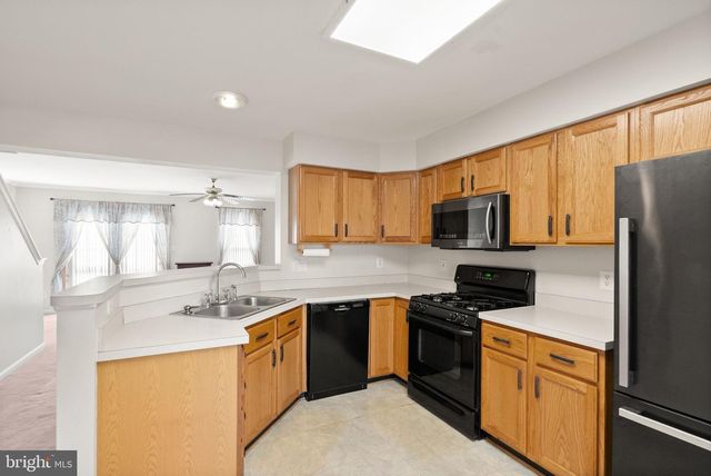 9041 CORIANDER CIR, Manassas, VA 20110