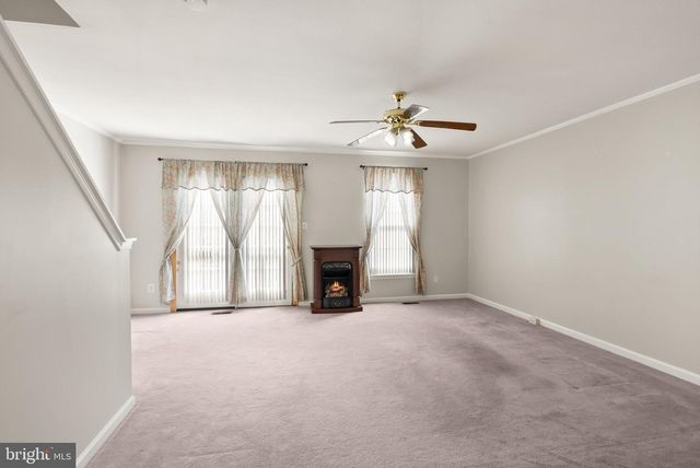 9041 CORIANDER CIR, Manassas, VA 20110