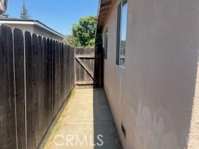 1020 W 24th Street, Merced, CA 95340