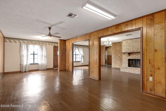 266 Meadow Circle, Opelousas, LA 70570