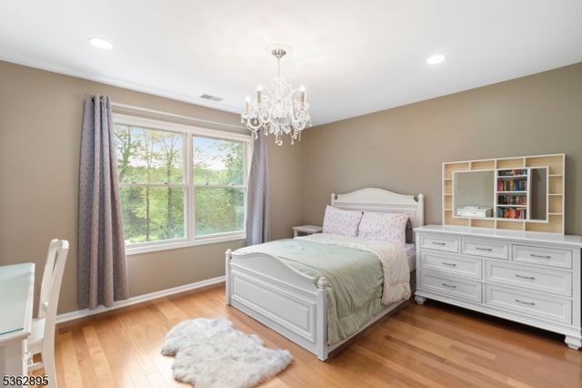 20 Crestview Ln, Sparta Twp., NJ 07871