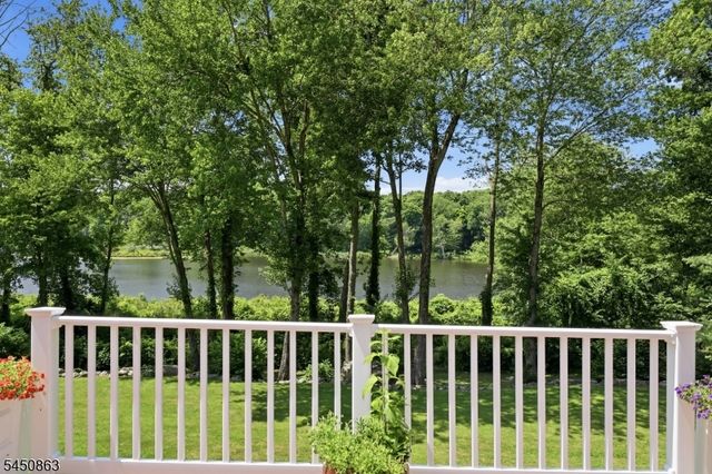 20 Crestview Ln, Sparta Twp., NJ 07871