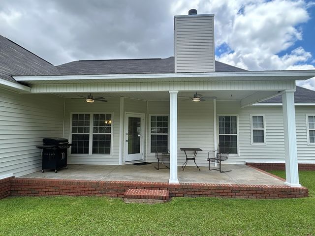 107 Asia Ct, Headland, AL 36345