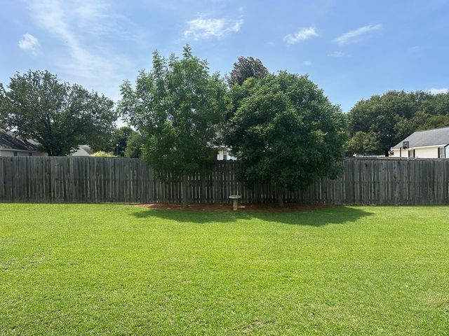 107 Asia Ct, Headland, AL 36345
