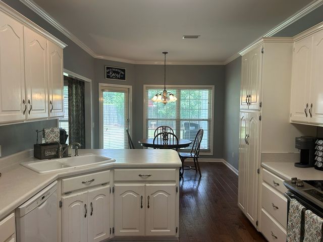 107 Asia Ct, Headland, AL 36345