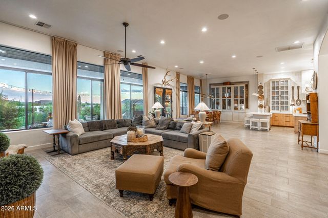 315 E SABROSA Drive, New River, AZ 85087