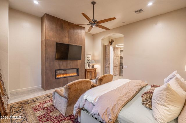 315 E SABROSA Drive, New River, AZ 85087