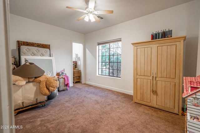 315 E SABROSA Drive, New River, AZ 85087