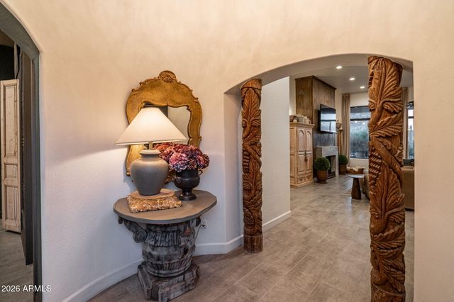 315 E SABROSA Drive, New River, AZ 85087