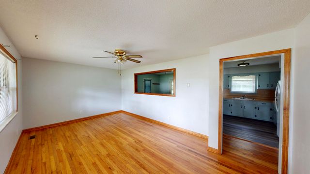 385 Bridge Street, Graysville, TN 37338