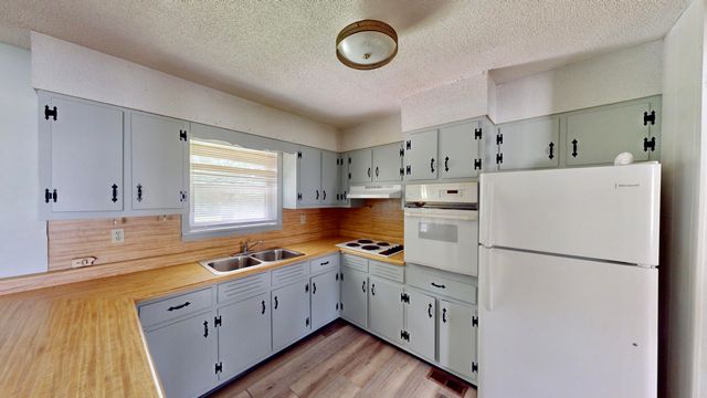 385 Bridge Street, Graysville, TN 37338