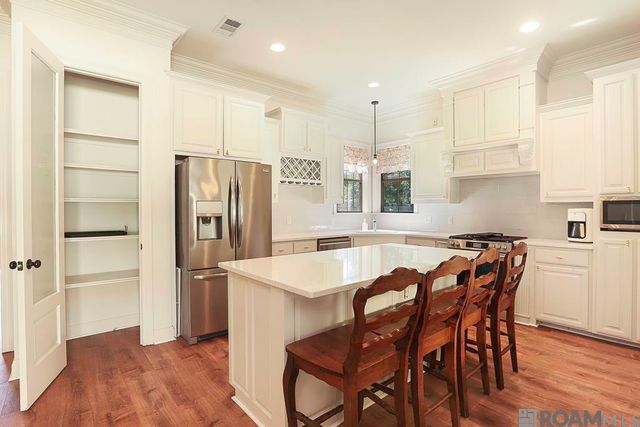 29407 Preston Pointe Dr, Livingston, LA 70754