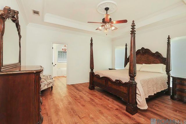 29407 Preston Pointe Dr, Livingston, LA 70754