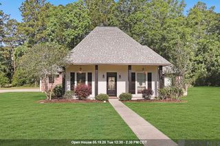 29407 Preston Pointe Dr, Livingston, LA 70754