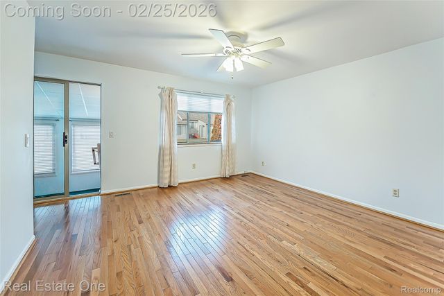 62351 Arlington Circle 3, South Lyon, MI 48178