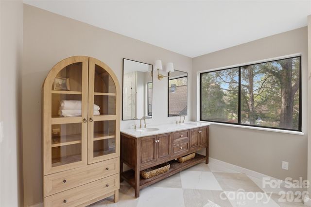 8930 St Croix Lane, Charlotte, NC 28277