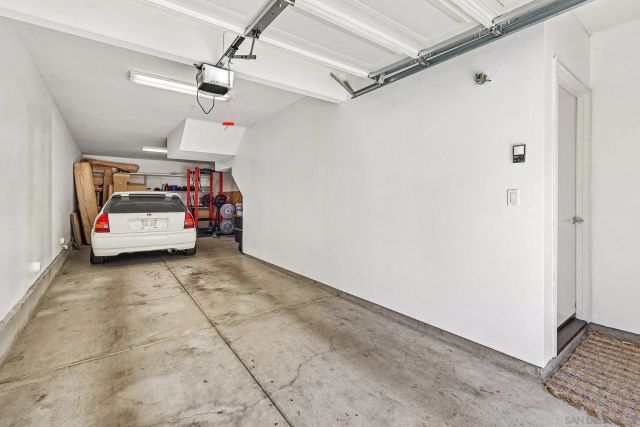 5444 Zeil Pl, San Diego, CA 92105