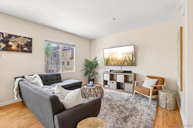 5444 Zeil Pl, San Diego, CA 92105