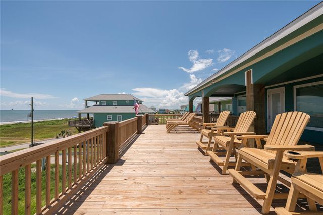 1960 Avenue I, Port Bolivar, TX 77650