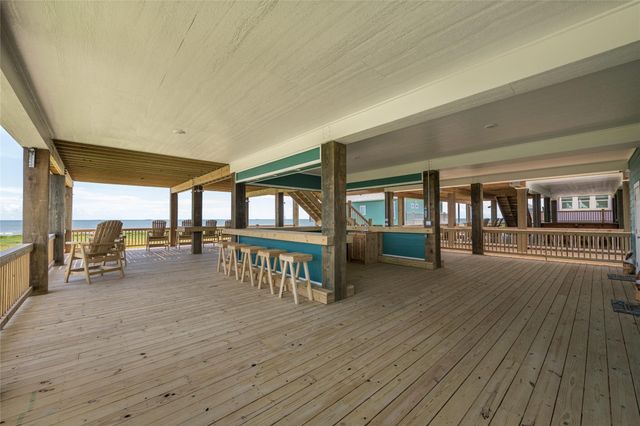 1960 Avenue I, Port Bolivar, TX 77650