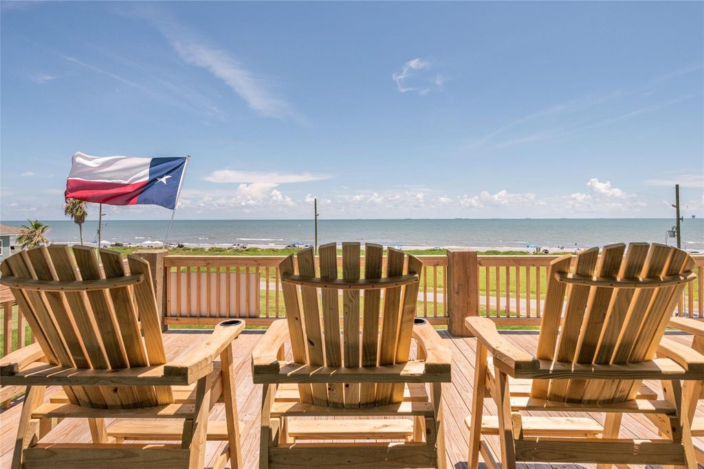 1960 Avenue I, Port Bolivar, TX 77650