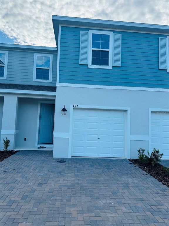 737 MAPLE OAK DRIVE, Deland, FL 32720