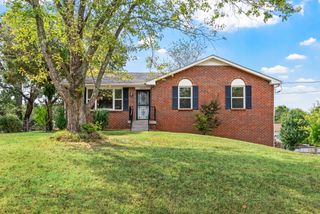 2224 Stokes Rd, Clarksville, TN 37043