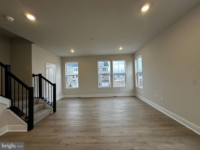 5507 ABERDEEN PL, White Plains, MD 20695