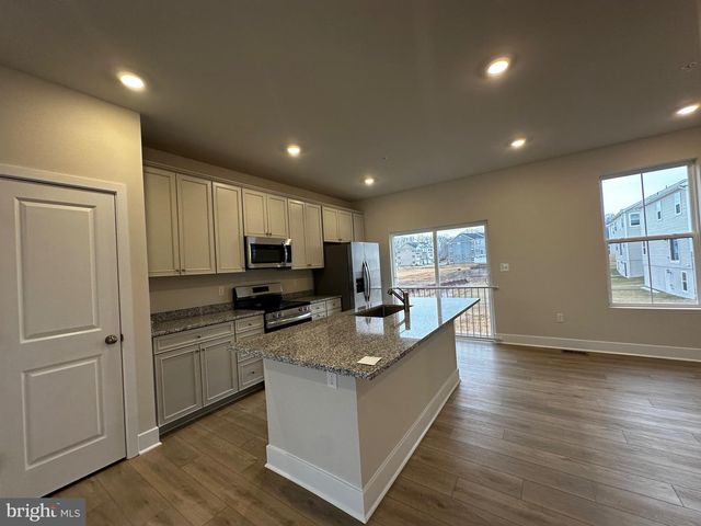 5507 ABERDEEN PL, White Plains, MD 20695
