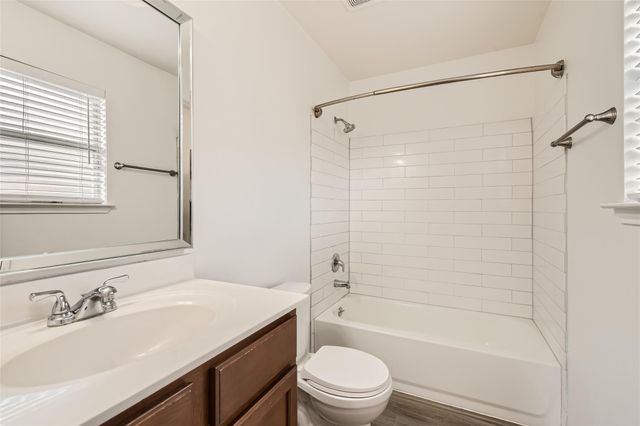 331 Moonwalker TRL, Buda, TX 78610