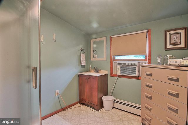 1274 DORIS DR, Pottstown, PA 19464