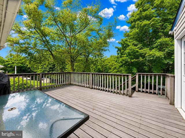 1274 DORIS DR, Pottstown, PA 19464