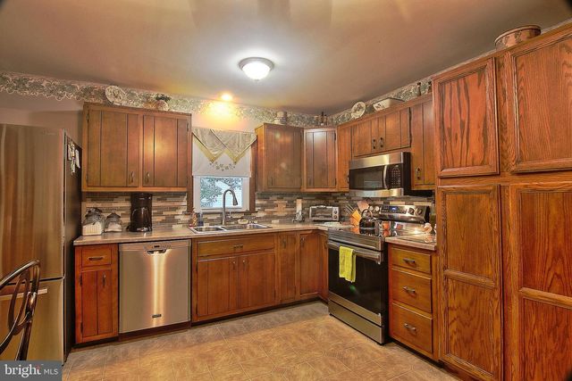 1274 DORIS DR, Pottstown, PA 19464