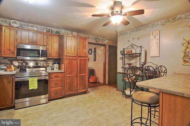 1274 DORIS DR, Pottstown, PA 19464