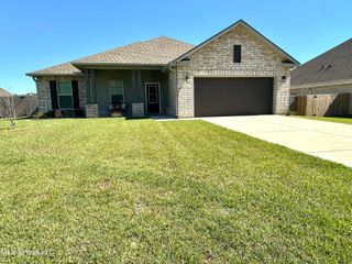 10318 Patrick Drive, Gulfport, MS 39503