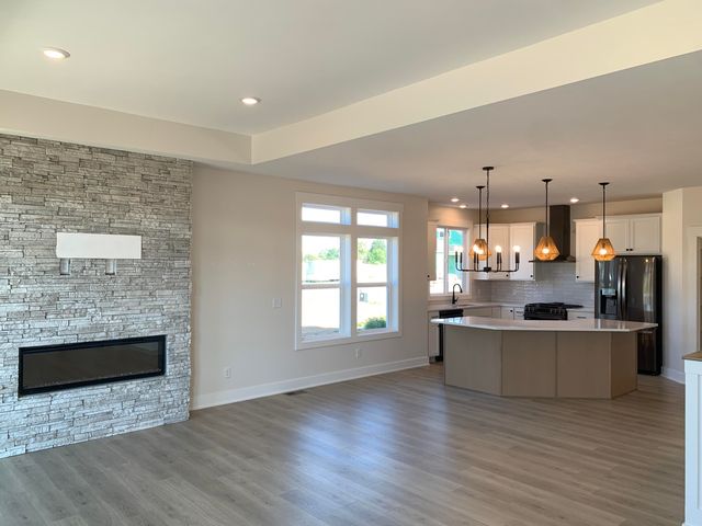 7603 Brook Villa South 136, Allendale Twp, MI 49401
