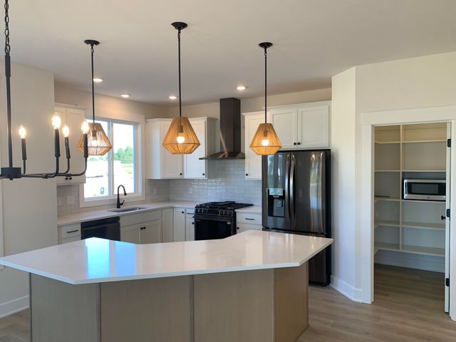 7603 Brook Villa South 136, Allendale Twp, MI 49401