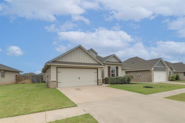 9121 NW 119th Street, Yukon, OK 73099